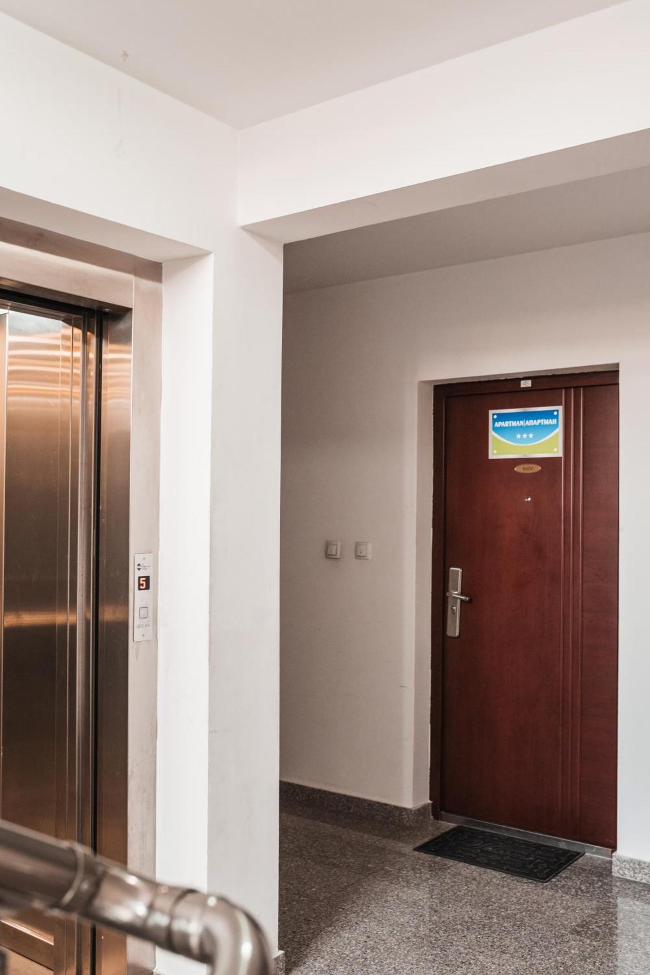 Apartman Centar Doboj Exteriör bild